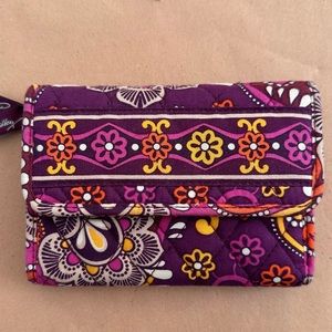 Vera Bradley wallet. Never used.